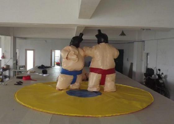 Wechselwirkende aufblasbare Sumo-Klagen-im Freien hoher Haltbarkeit PVC-Planen-Riss-Beweis