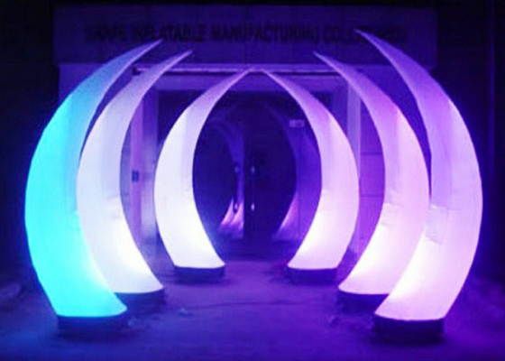 Die Hörner, die geformt werden, leuchten doppelter Linie Inflatables, die für Stadiums-Leistung genäht wird